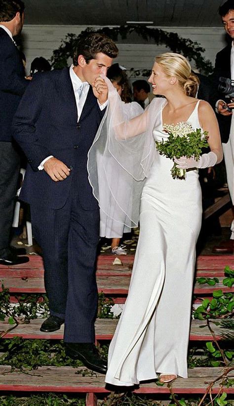 carolyn bessette kennedy wedding photo